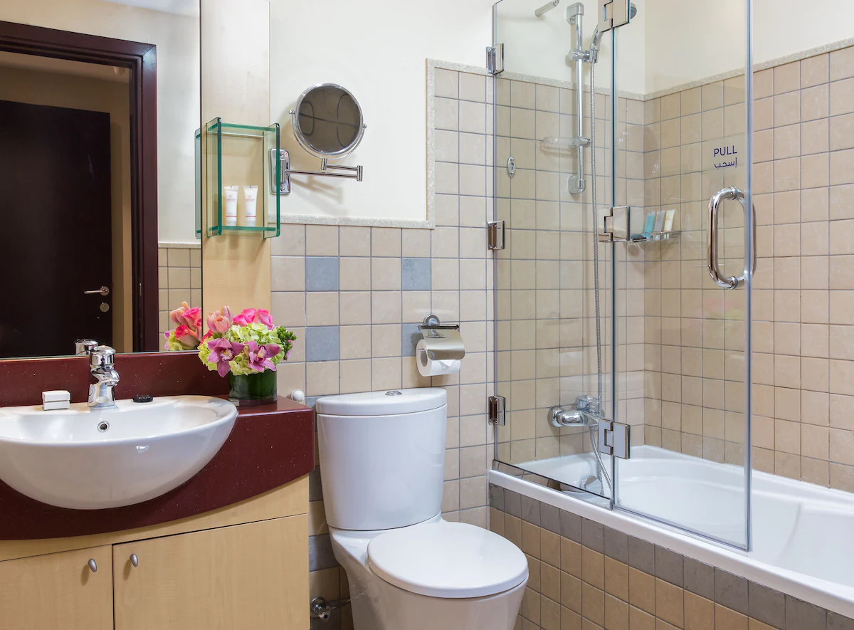 سرویس بهداشتی و حمام هتل کارلتون داونتاون